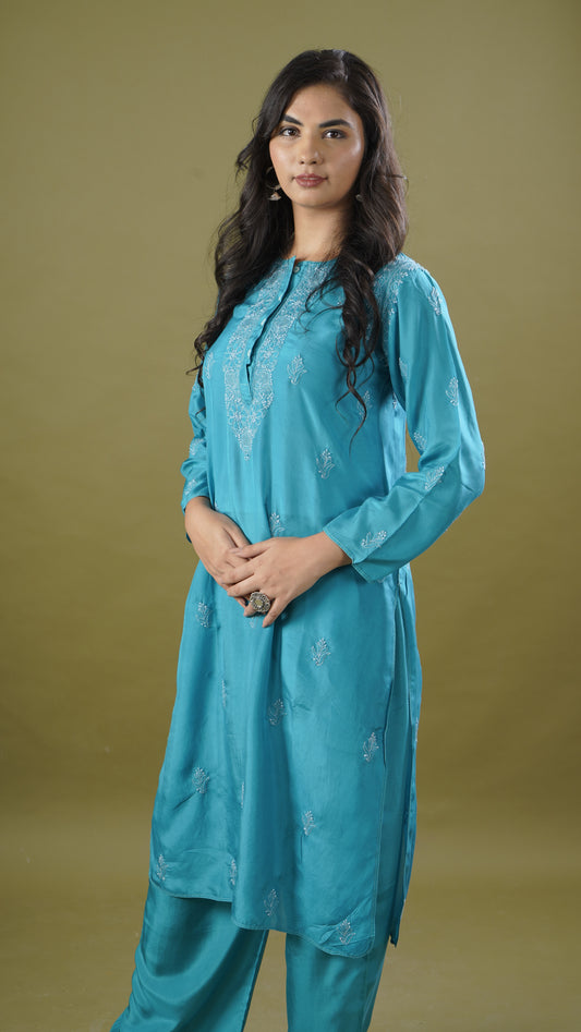 Royal Blue Silk Ladies Long Kurta & Pajama Set – Timeless Elegance