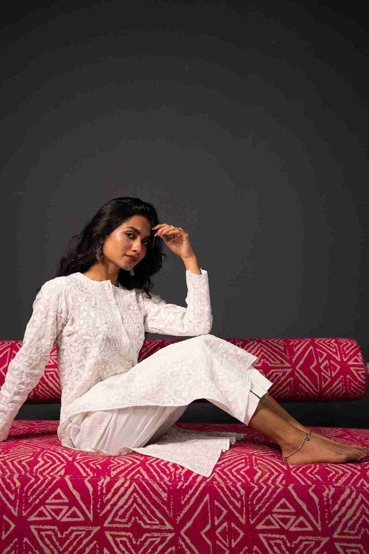 Grace in White – Ladies Long Kurta for Effortless Elegance