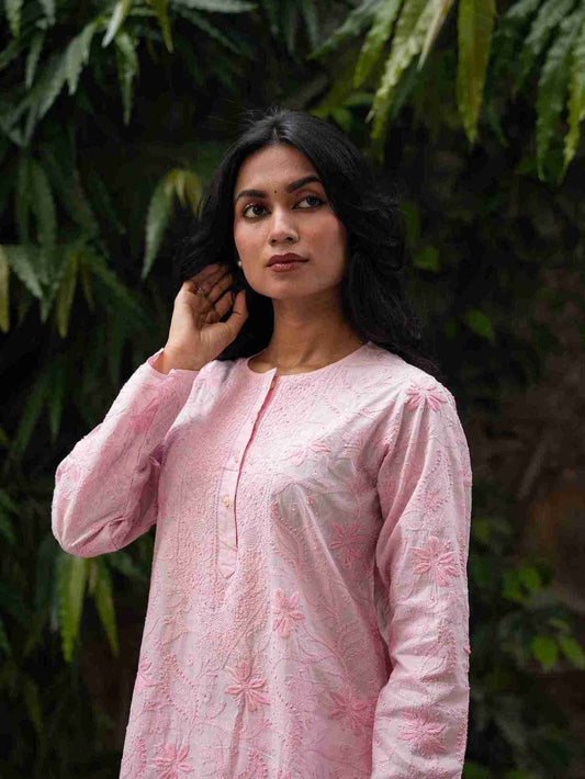 Ladies Long Kurta in Pink – Subtle, Chic & Soothing